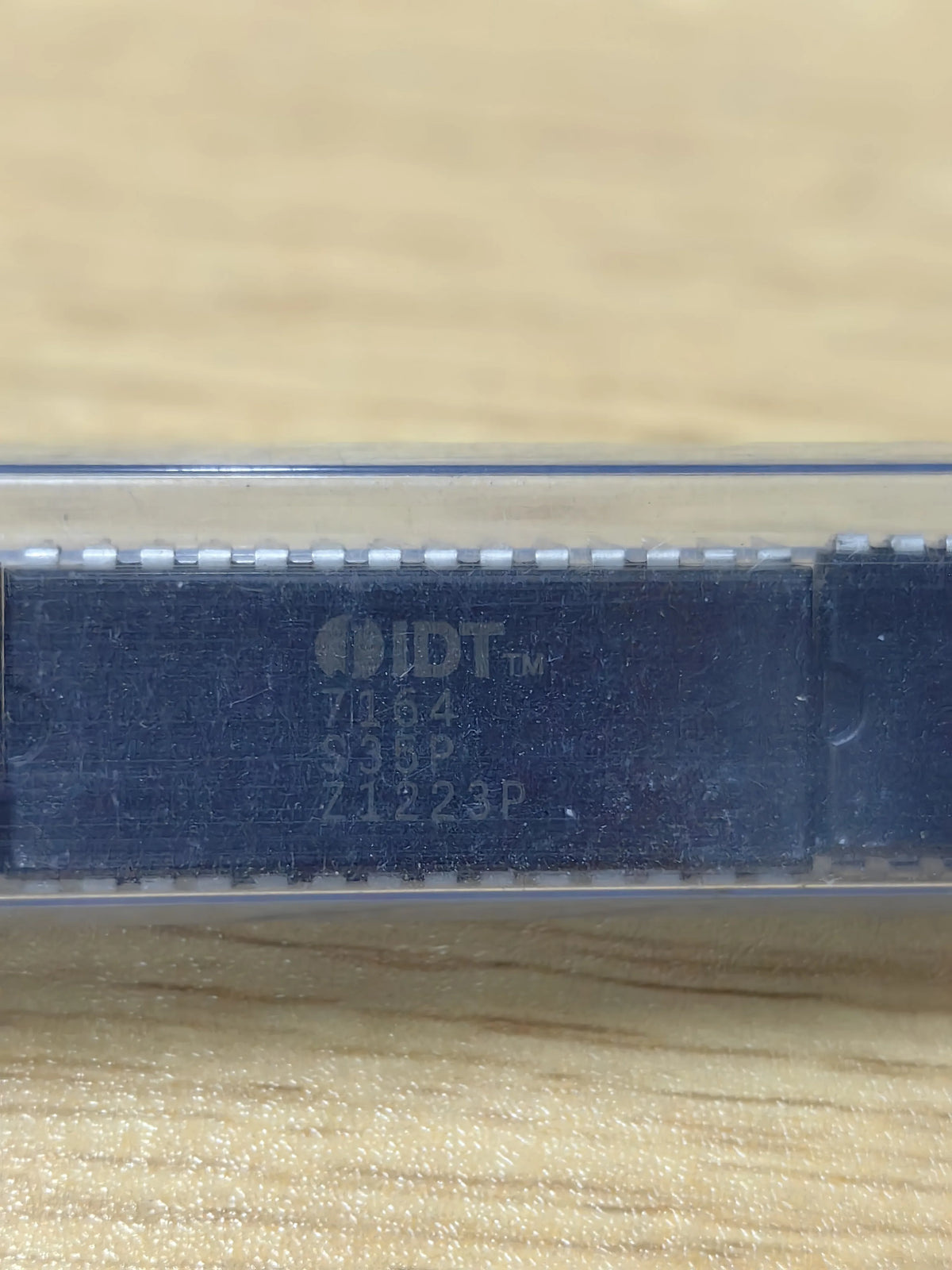 IDT7164S35P DIP IC Chip New in Stock Electronic Components