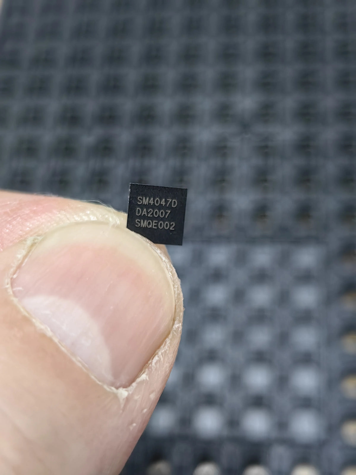 SM4047D QFN LCD Display Power Management IC Chip New in Stock Electronic Components