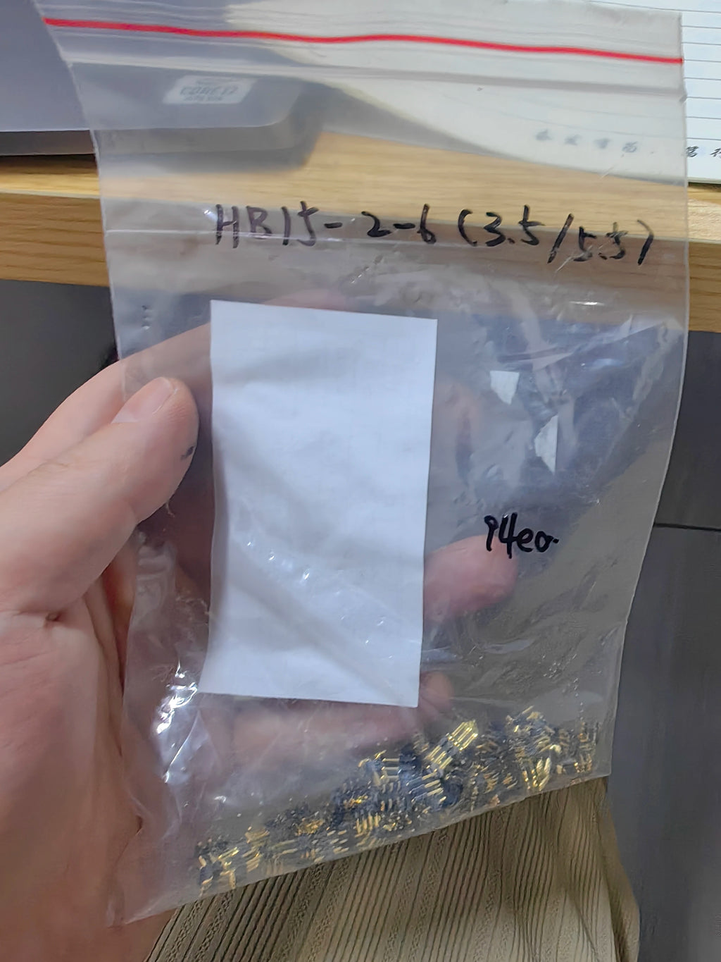 HB15-2-6-(3.5/5.5) THT IC Chip New in Stock Electronic Components