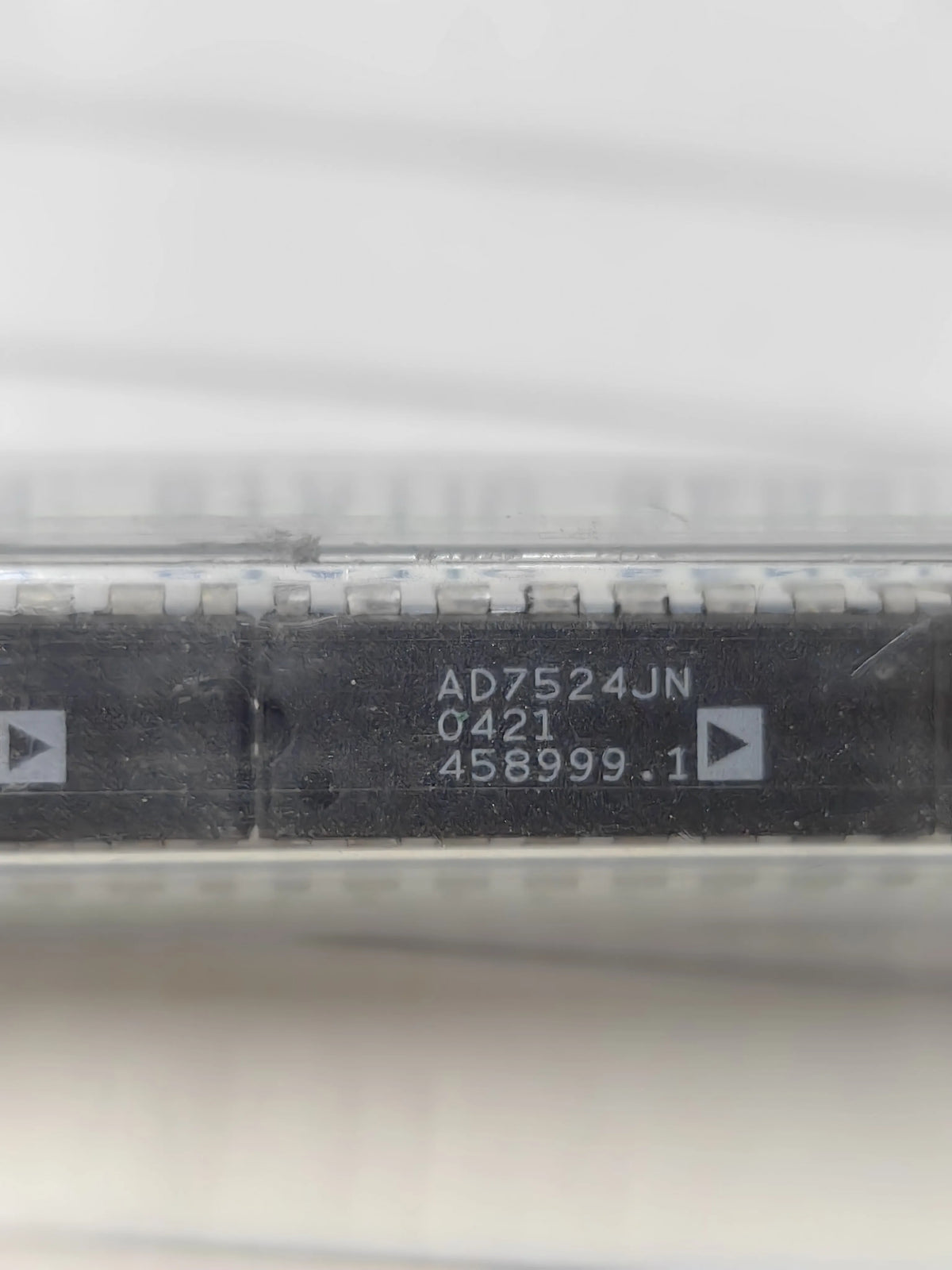 AD7524JNZ DIP IC Chip New in Stock Electronic Components