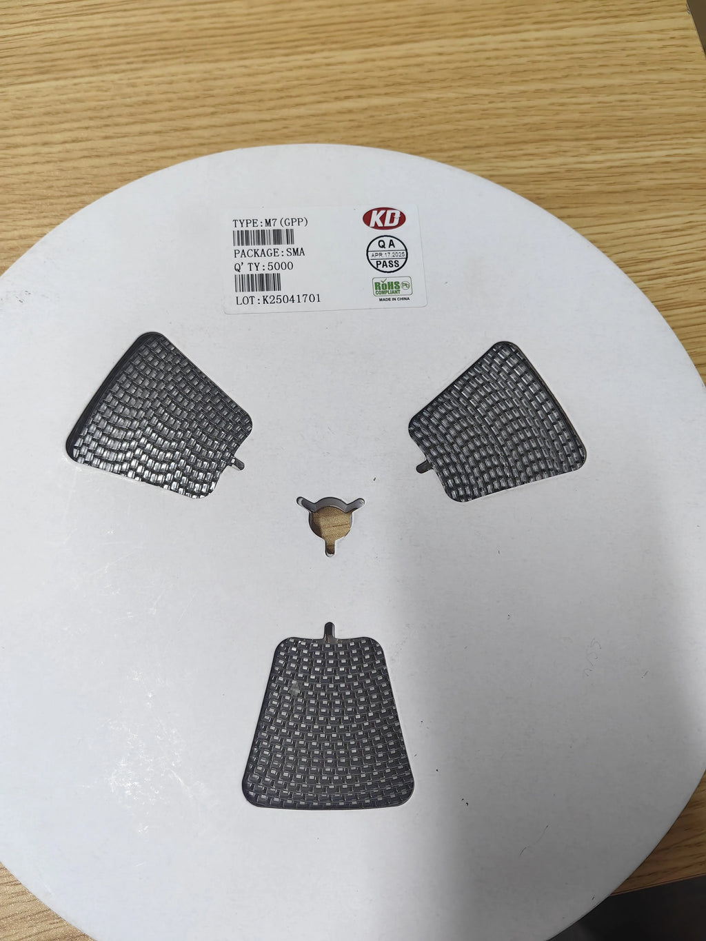 M7(GPP) SMA IC Chip New in Stock Electronic Components