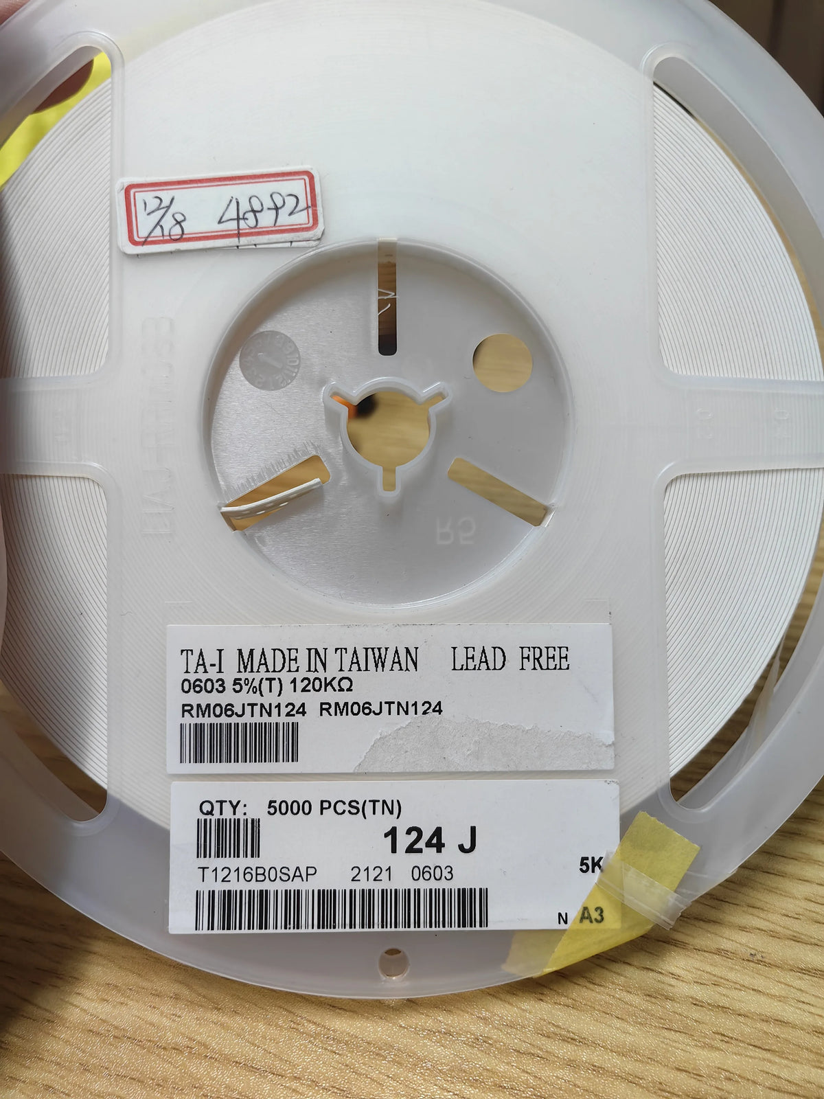 RM06JTN124 SMD IC Chip New in Stock Electronic Components