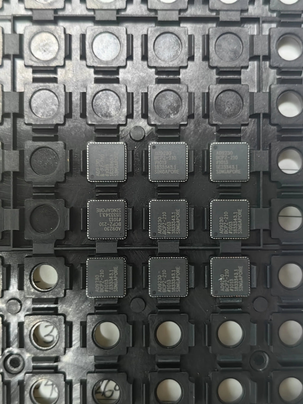 AD9230BCPZ-210 LFCSP-64 ADC Analog to Digital Converter IC Chip New in Stock Electronic Components