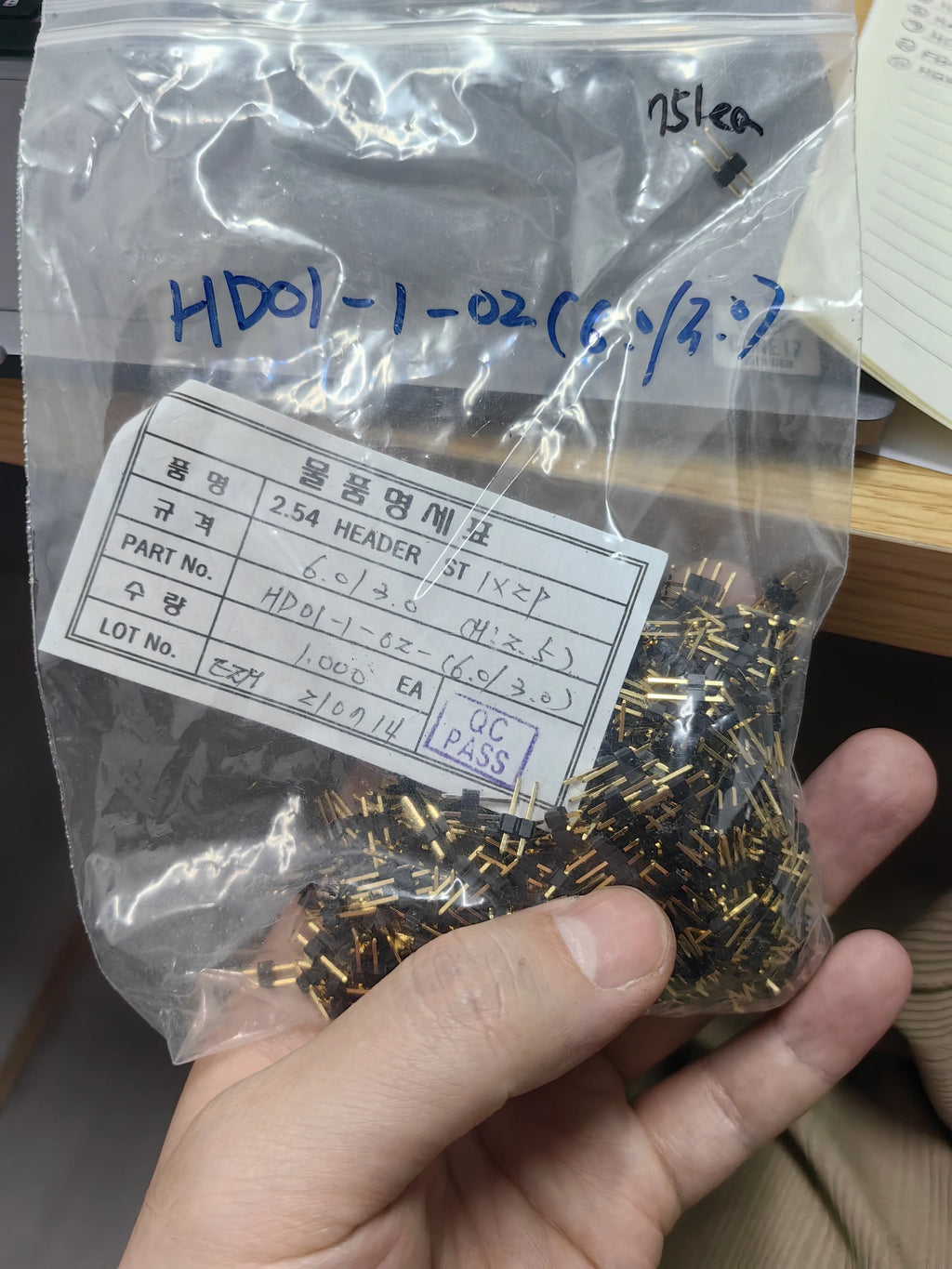 HD01-1-02-(6.0/3.0) THT IC Chip New in Stock Electronic Components