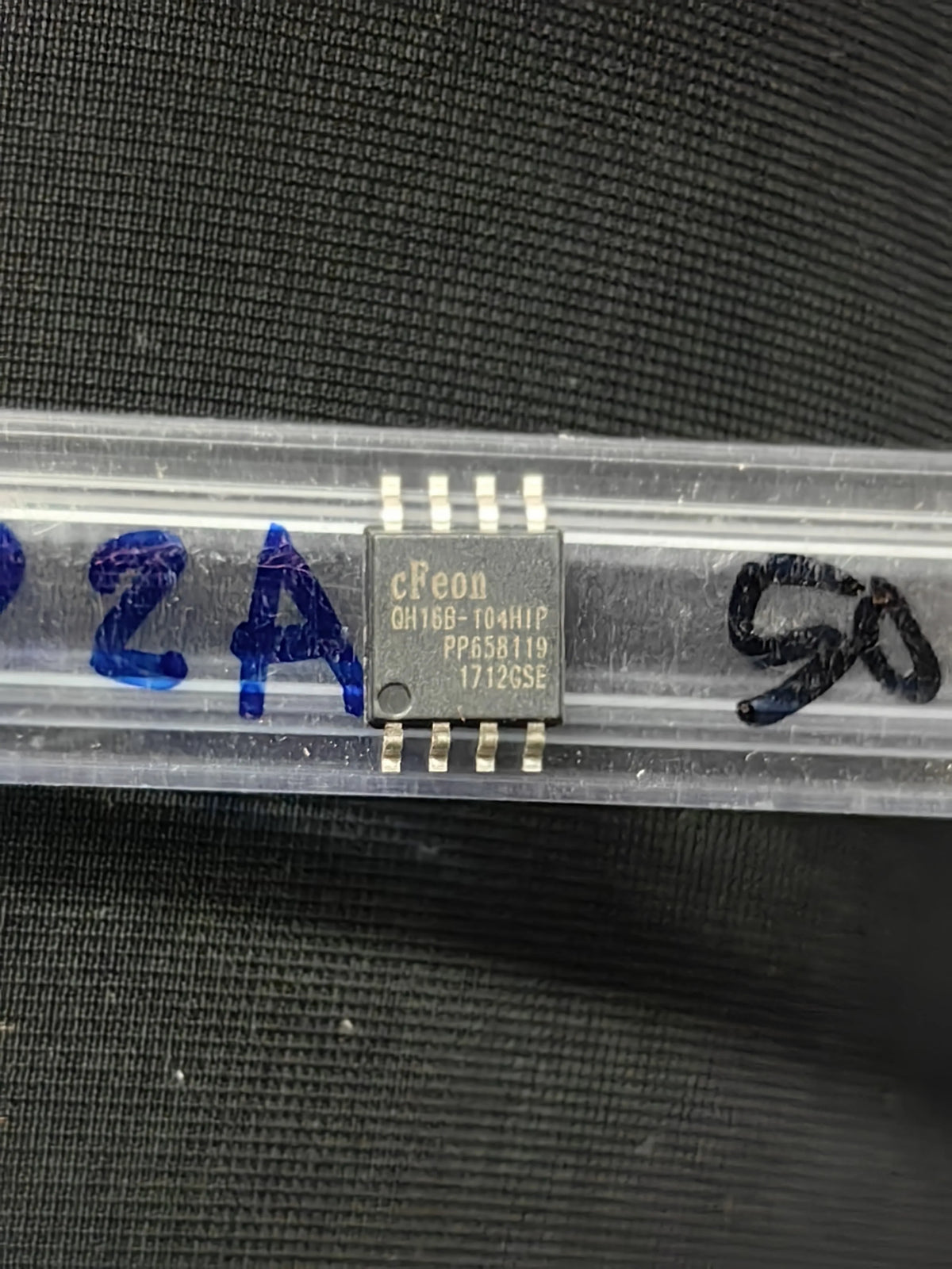 QH16B-104HIP SOP8 IC Chip New in Stock Electronic Components